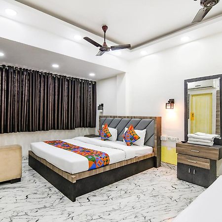 Fabexpress Sr Royale - Nr Sealdah Station 호텔 콜카타 외부 사진