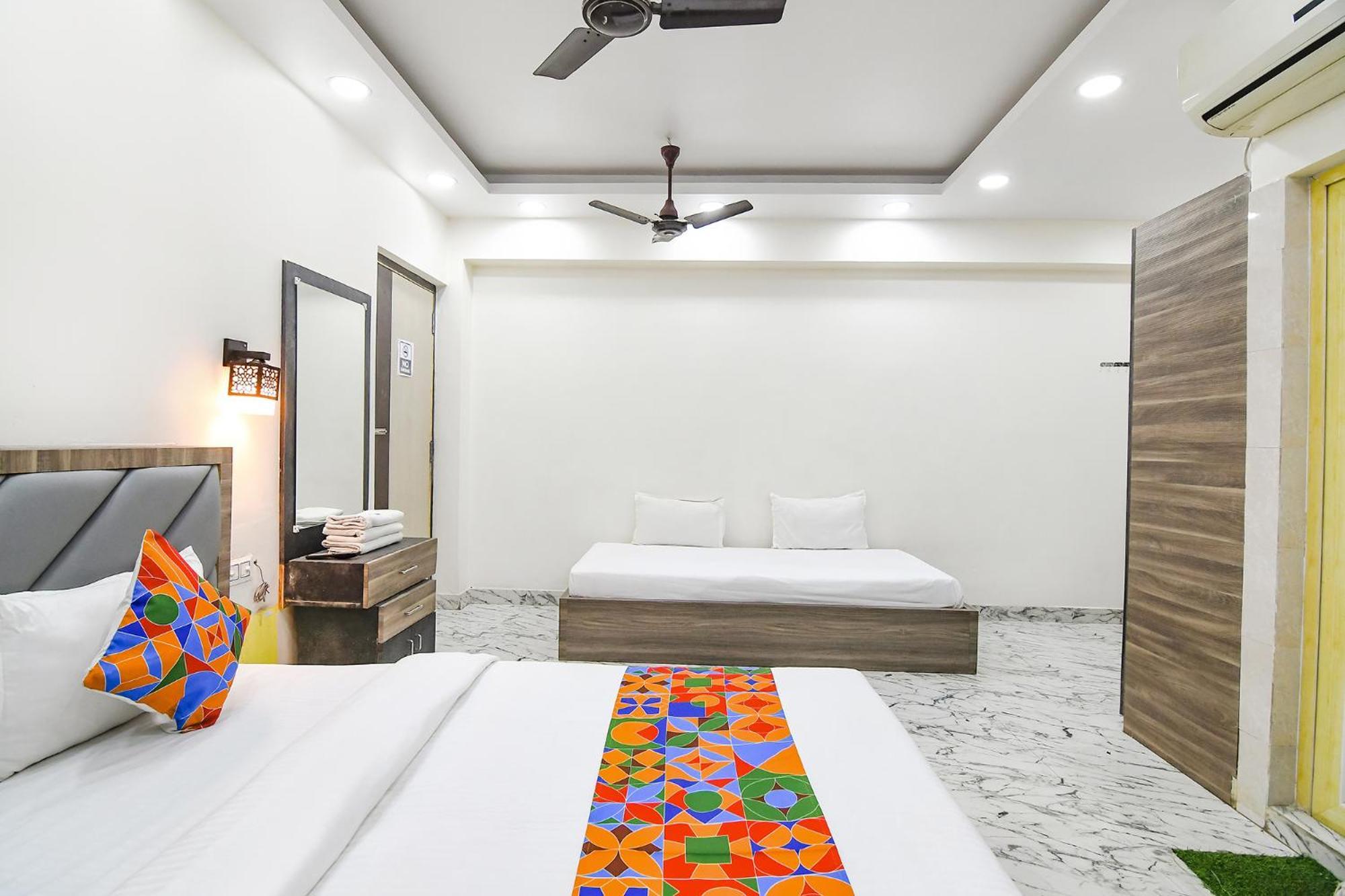 Fabexpress Sr Royale - Nr Sealdah Station 호텔 콜카타 외부 사진