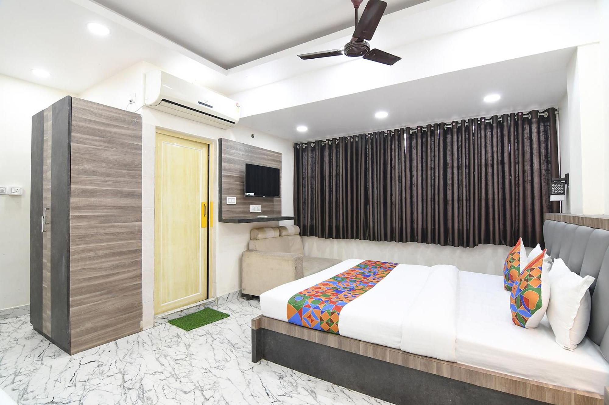 Fabexpress Sr Royale - Nr Sealdah Station 호텔 콜카타 외부 사진